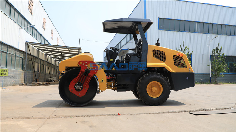 小型壓路機在出車前的準(zhǔn)備工作有哪些？