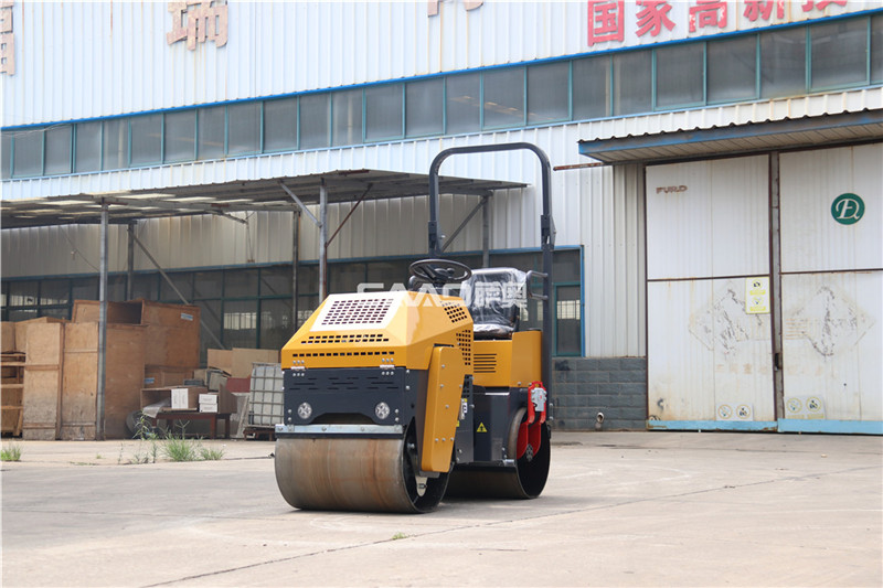 3噸以上小型壓路機機械性能包括哪些？
